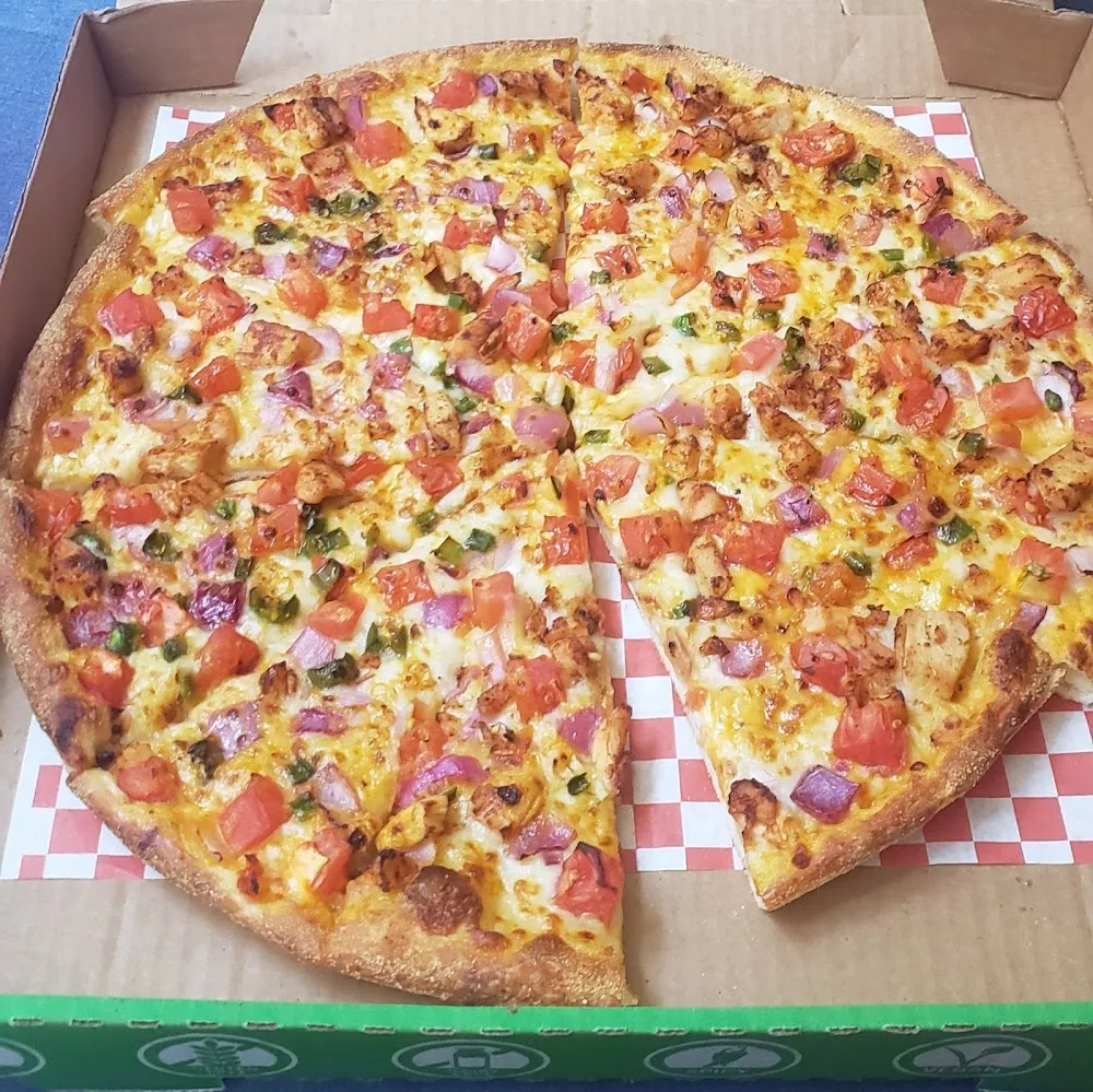 Creamy Garlic Chicken Pizza
